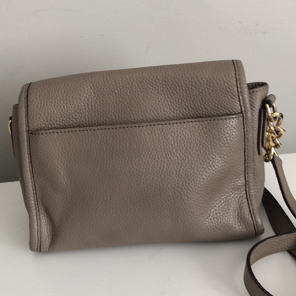 Michael Kors Crossbady Bag - Picture 4 of 9